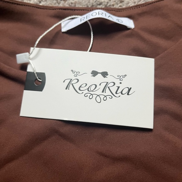 Tank Top - Picture 2 of 5